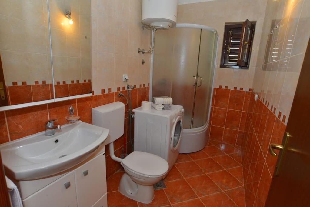 D Apartment Котор Екстер'єр фото