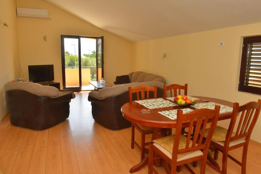 D Apartment Котор Екстер'єр фото