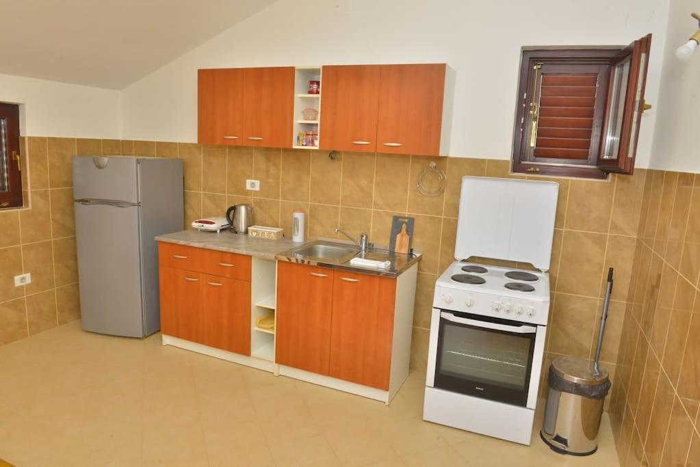 D Apartment Котор Екстер'єр фото
